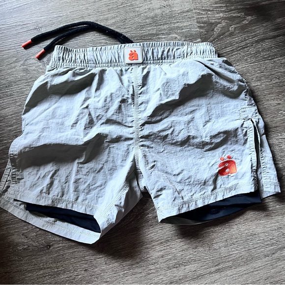 ABYVHTS Grey Shorts 🩳 - Picture 3 of 4